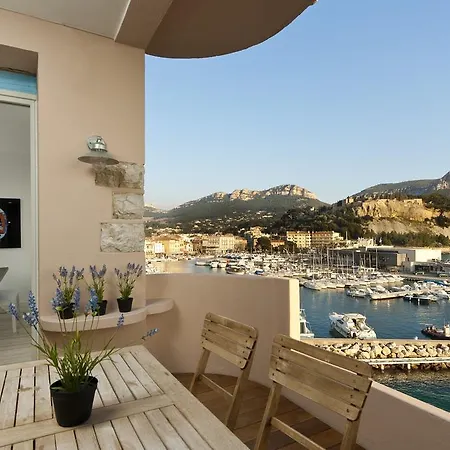 Les Barques, Vue Splendide Sur Le Port De Apartment *