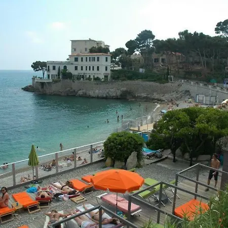 Les Barques, Vue Splendide Sur Le Port De Cassis