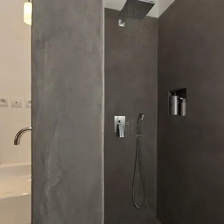 Les Barques, Vue Splendide Sur Le Port De