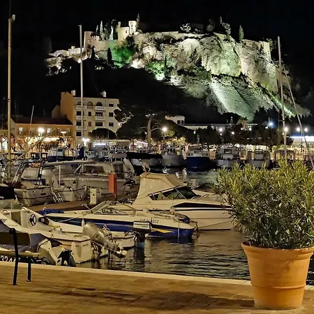 Les Barques, Vue Splendide Sur Le Port De