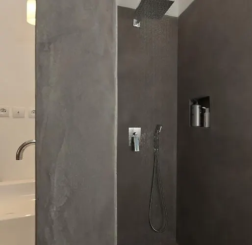 Les Barques, Vue Splendide Sur Le Port De