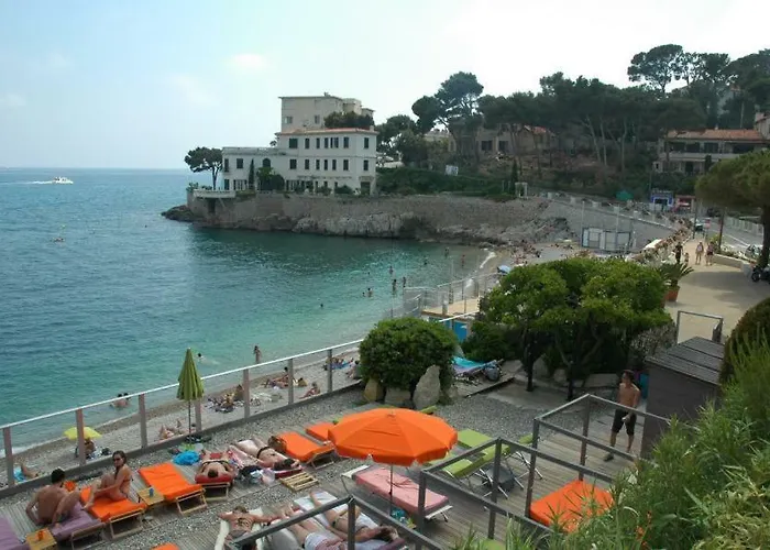 Les Barques, Vue Splendide Sur Le Port De Cassis